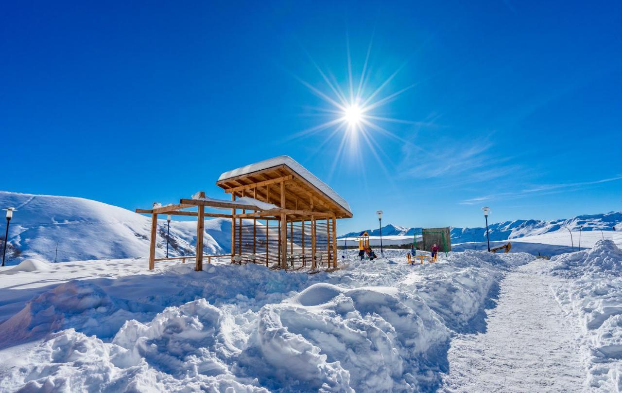 Gvc New Gudauri Alpic Mountain View Lägenhet Exteriör bild