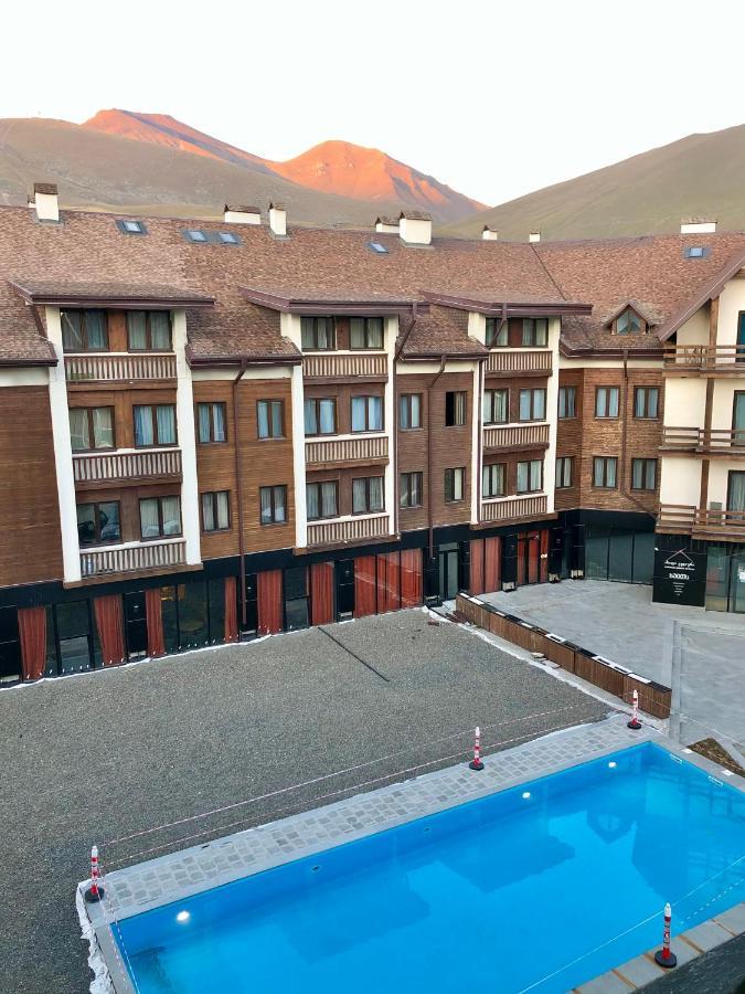 Gvc New Gudauri Alpic Mountain View Lägenhet Exteriör bild