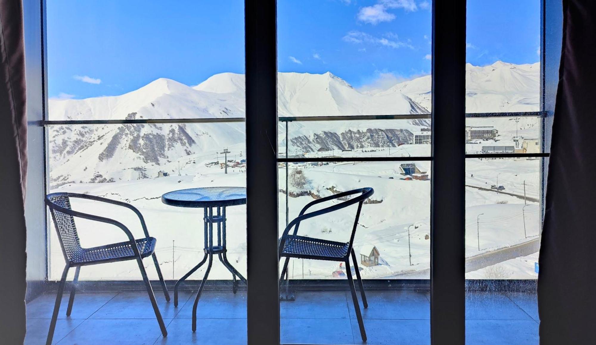Gvc New Gudauri Alpic Mountain View Lägenhet Exteriör bild